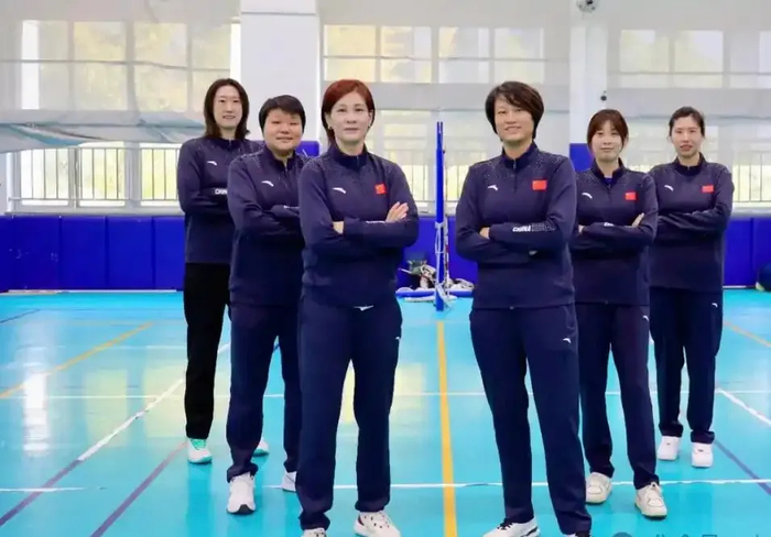 旺财28下载-底蕴拉满！上海女排后备军团太能打，三代梯队剑指全运四金满贯|杨舒茗|陈伊娜|青训|杨婕|球员_新浪体育_新浪新闻